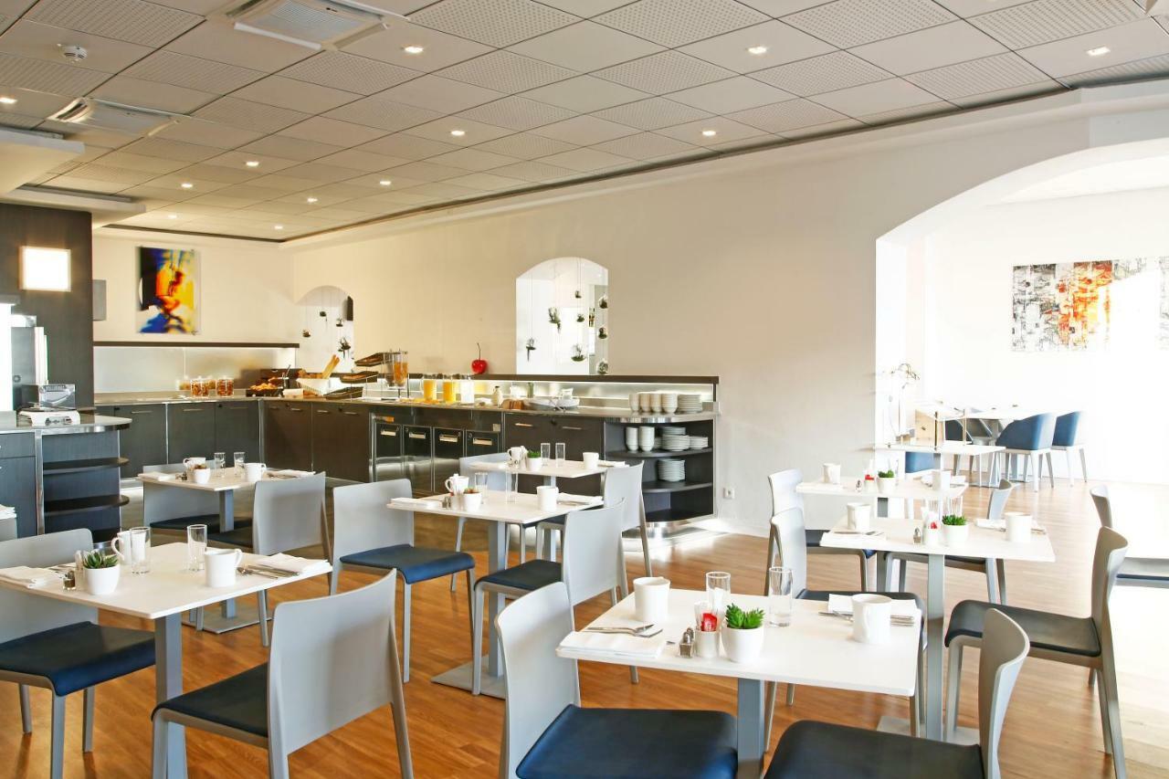 Hotel Mediterranee Calvi (Corsica)
